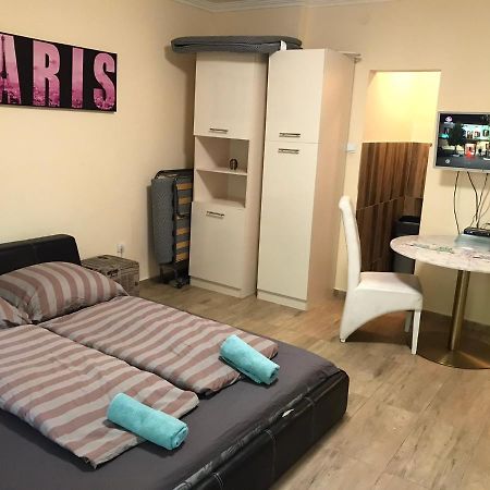 Roland Apartmant Zuglo Budapest Bagian luar foto