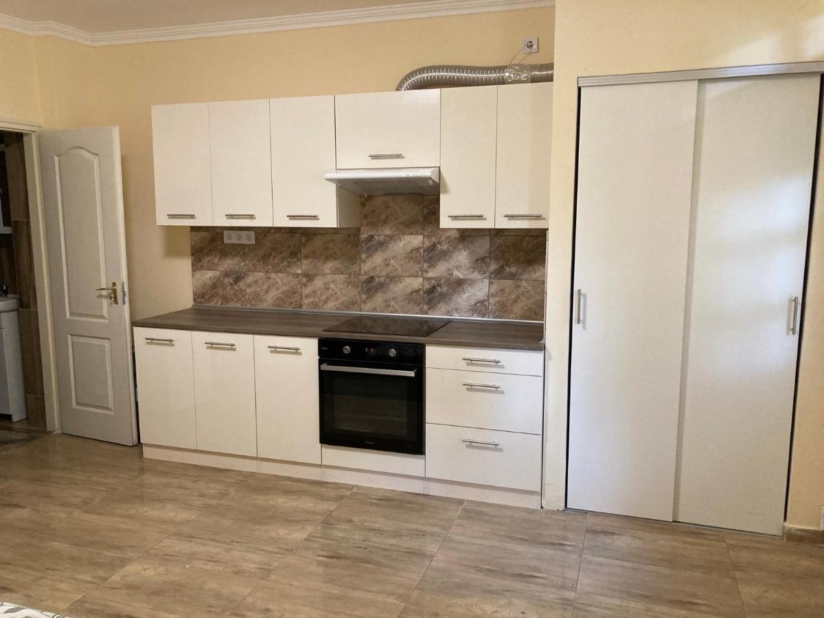 Roland Apartmant Zuglo Budapest Bagian luar foto