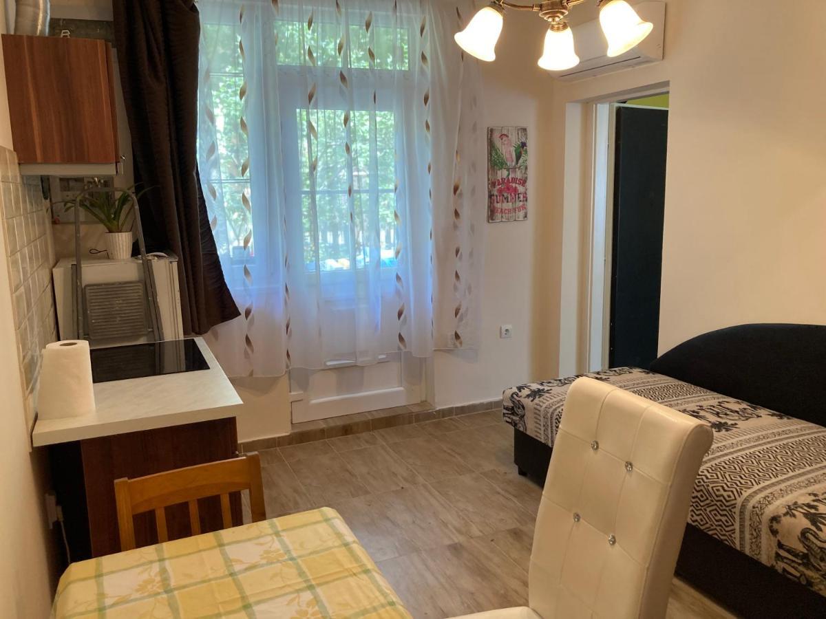 Roland Apartmant Zuglo Budapest Bagian luar foto