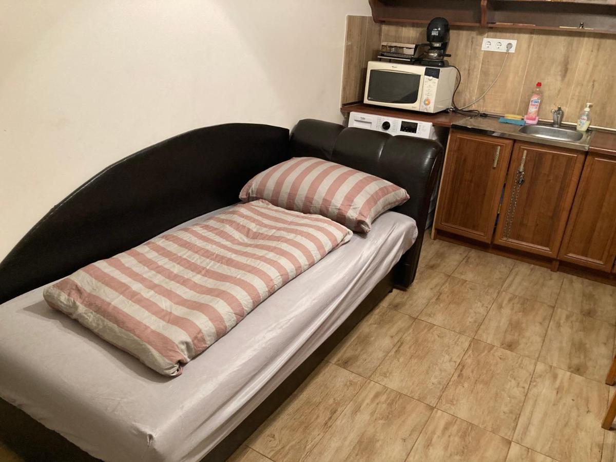Roland Apartmant Zuglo Budapest Bagian luar foto
